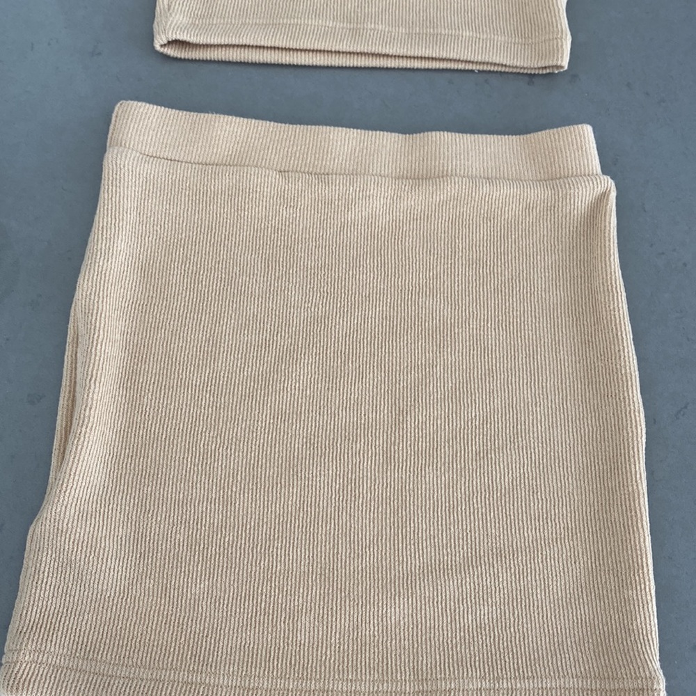 2pc Set - Picture 2 of 2